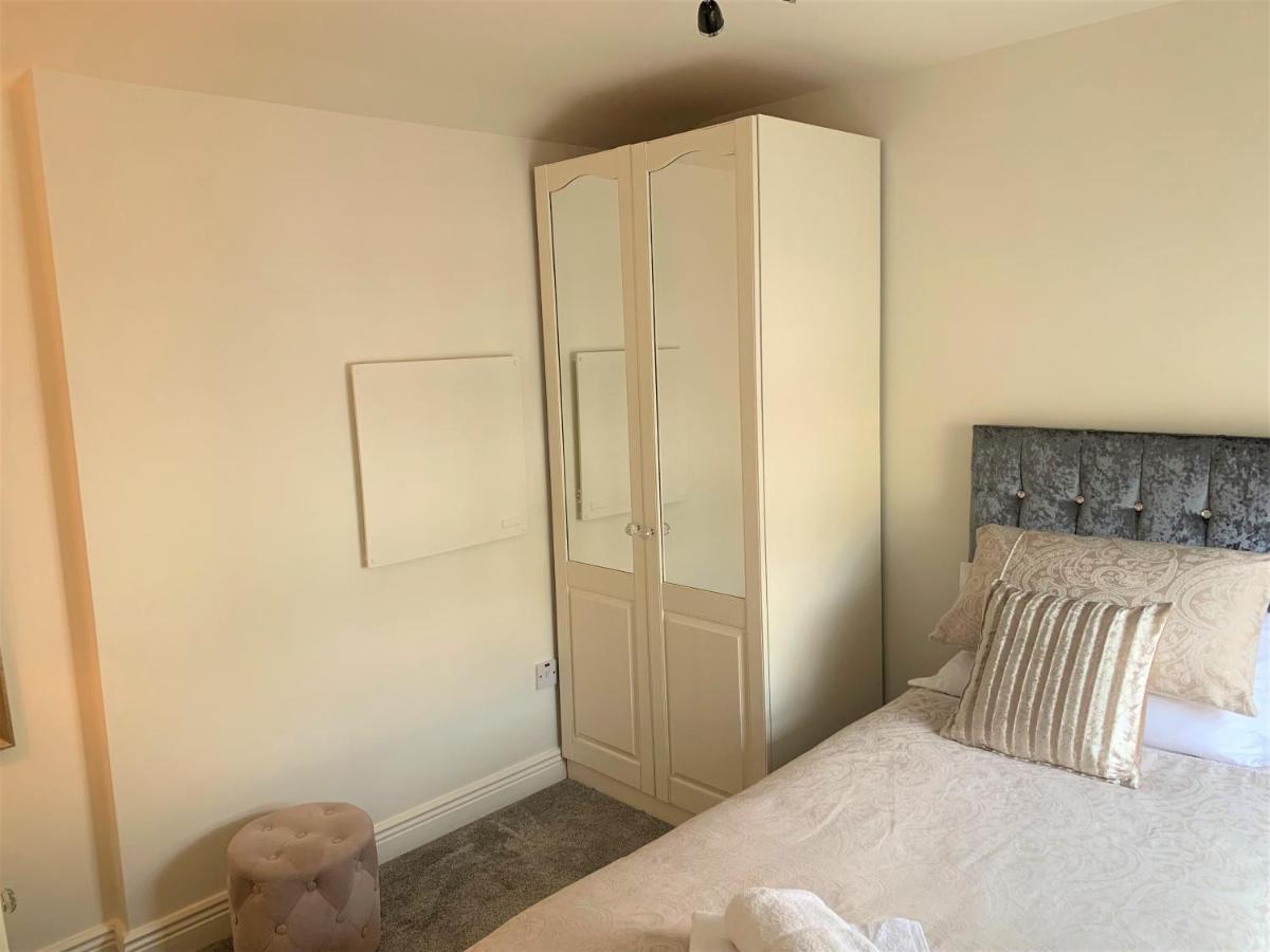 Naas 2 Bedroom Back Garden Escape Екстериор снимка