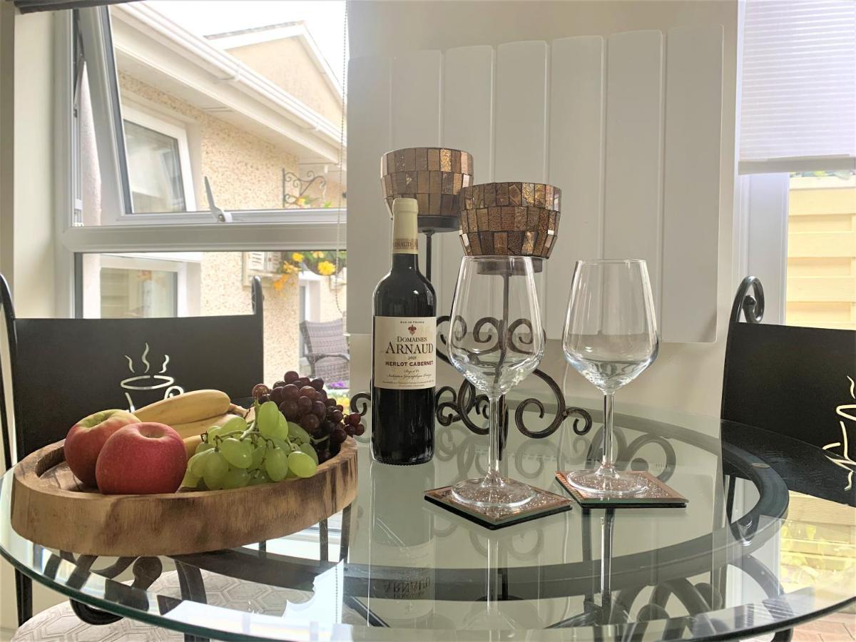 Naas 2 Bedroom Back Garden Escape Екстериор снимка